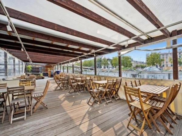 Edouard Boat Hotel Брюксел Екстериор снимка